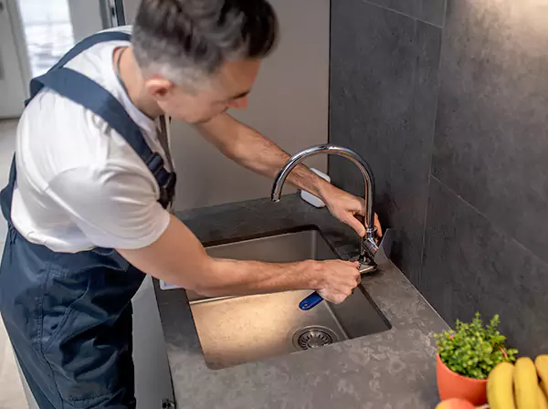 Kitchen Plumbing in Englewood